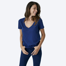 Load image into Gallery viewer, Derin V Tişört - Mürekkep Mavisi