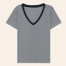 Load image into Gallery viewer, Derin V Tişört - Çizgili