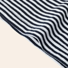 Load image into Gallery viewer, Derin V Tişört - Çizgili